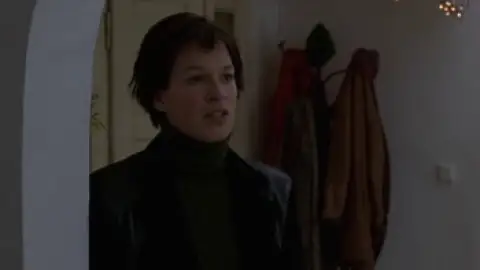 Still 5 of The Bourne Identity (2002) BluRay [Hindi (ORG 5.1) & English] 1080p 720p & 480p Dual Audio [x264/ESubs]