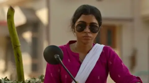 Still 1 of Kenatha Kanom (2026) DS4K WEB-DL [Hindi (DD5.1) & Tamil] 4K 1080p 720p & 480p Dual Audio [x264/HEVC]
