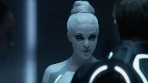 Still 4 of Tron: Legacy (2010) BluRay [Hindi (DD5.1) & English] 1080p 720p & 480p Dual Audio [x264/10Bit-HEVC]