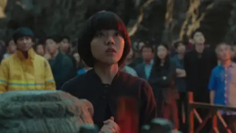 Still 2 of Along with the Gods: The Two Worlds (2017) BluRay [Hindi (ORG 2.0) + Korean] 1080p 720p & 480p Dual Audio [x264/10Bit-HEVC]