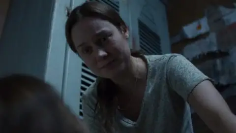Still 1 of Room (2015) BluRay [Hindi (ORG 2.0) & English] 4K 1080p 720p & 480p Dual Audio [x264/10Bit-HEVC]