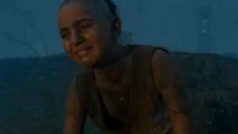 Still 8 of Tumbbad (2018) WEB-DL [Hindi DD5.1] 1080p 720p & 480p [x264/10Bit-HEVC]