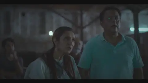 Still 4 of Family Aaj Kal (Season 1) WEB-DL [Hindi DD2.0] 1080p 720p & 480p [x264/ESubs] HD | ALL Episodes [SonyLiv Series]