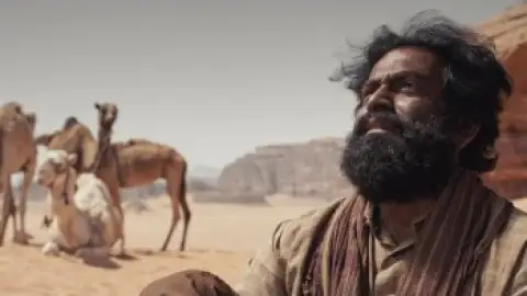 Still 5 of Aadujeevitham – The Goat Life (2024) WEB-DL [Hindi (DD5.1) & Malayalam] 1080p 720p & 480p Dual Audio [x264/10Bit-HEVC] HD