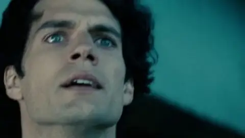 Still 4 of Man of Steel (2013) BluRay [Hindi (ORG 5.1) & English] 4K 1080p 720p & 480p [x264/10Bit-HEVC]