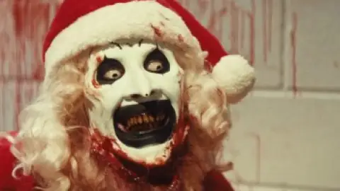 Still 3 of Terrifier 3 (2024) BluRay [Hindi (DD 2.0) & English] 4K 1080p 720p & 480p Dual Audio [x264/10Bit-HEVC]