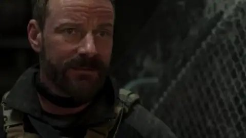 Still 5 of Sniper: The Last Stand (2025) WEB-DL [Hindi (DD5.1) & English] 4K 1080p 720p & 480p Dual Audio [x264/10Bit-HEVC]