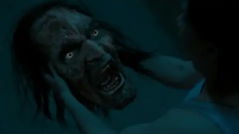 Still 1 of Stree 2: Sarkate Ka Aatank (2024) DS4K WEB-DL [Hindi DD5.1] 4K 1080p 720p & 480p [x264/10Bit-HEVC]