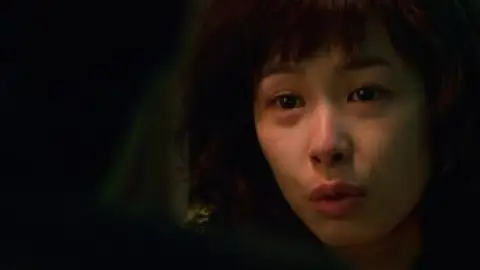 Still 5 of Oldboy (2003) BluRay [Hindi (DD5.1) & Korean] 1080p 720p & 480p [x264/10Bit-HEVC]