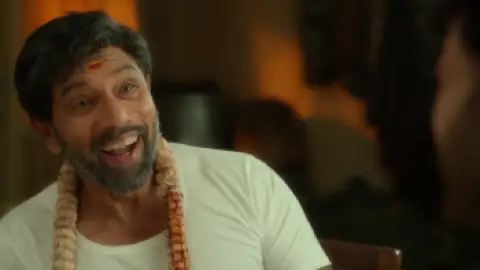 Still 5 of Waltair Veerayya (2023) WEB-DL [Hindi (ORG 5.1) & Telugu] 1080p 720p & 480p Dual Audio [x264/HEVC] HD