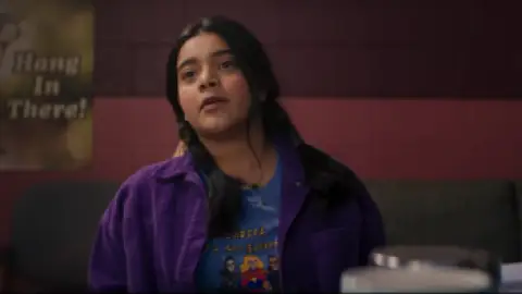 Still 1 of Ms. Marvel (Season 1) WEB-DL [Hindi DD5.1 & English] 1080p 720p 480p Dual Audio [x264/10Bit-HEVC] | DisneyPlus