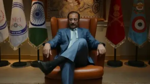 Still 6 of Salakaar (Season 1) WEB-DL [Hindi DD5.1] 4K 1080p 720p & 480p [x264/HEVC] HD | ALL Episodes [JioHotStar Series]