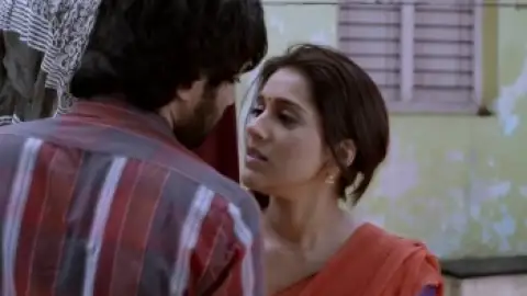 Still 1 of Guntur Talkies (2016) UNCUT WEB-DL [Hindi (ORG 2.0) & Telugu] 1080p 720p & 480p Dual Audio [x264/ESubs]