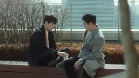Still 3 of Something in the Rain (Season 1) WEB-DL [Hindi (ORG 2.0) & Korean] 1080p 720p & 480p [x264/HEVC] Dual Audio DD2.0