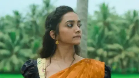 Still 4 of Tuk Tuk (2025) WEB-DL [Hindi (DD2.0) & Telugu] 1080p 720p & 480p Dual Audio [x264/HEVC]