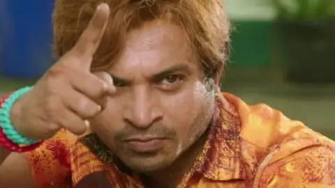 Still 2 of Oru Yamandan Premakadha (Ajab Prem Katha) (2019) UNCUT WEB-DL [Hindi (DD2.0) & Malayalam] 1080p 720p & 480p Dual Audio [x264/HEVC]
