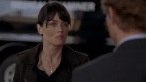 Still 4 of The Mentalist (Season 4) WEB-DL [English DD5.1] 1080p 720p & 480p [x264/ESubs] | Full Season