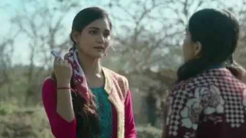 Still 2 of Life Hill Gayi (Season 1) WEB-DL [Hindi DD5.1] 1080p 720p & 480p [x264/ESubs] HD | ALL Episodes [HotStar Series]
