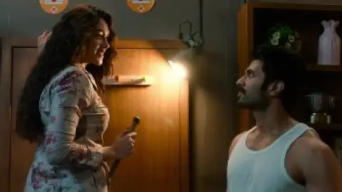 Still 2 of The Family Star (2024) UNCUT WEB-DL [Hindi (ORG 5.1) & Telugu] 4K 1080p 720p & 480p Dual Audio [x264/10Bit-HEVC]