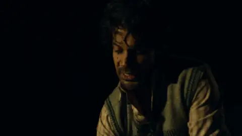Still 2 of Guns & Gulaabs (Season 1) WEB-DL [Hindi DD5.1] 1080p 720p & 480p [x264/HEVC] HD | ALL Episodes [NetFlix Series]