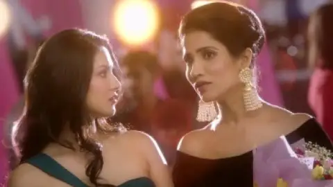Still 3 of Tera Intezaar (2017) WEB-DL [Hindi DD5.1] 1080p 720p & 480p [x264/ESubs]
