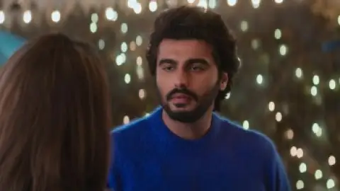 Still 2 of Mere Husband Ki Biwi (2025) WEB-DL [Hindi DD5.1] 4K 1080p 720p & 480p [x264/HEVC]
