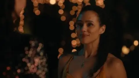 Still 1 of The Invitation (2022) Dual Audio [Hindi (ORG 5.1) + English] WEB-DL 1080p 720p & 480p [x264/HEVC 10bit] DD5.1