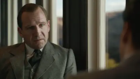 Still 1 of The King’s Man (2021) BluRay [Hindi (ORG 5.1) & English] 1080p 720p & 480p Dual Audio [x264/10Bit HEVC]