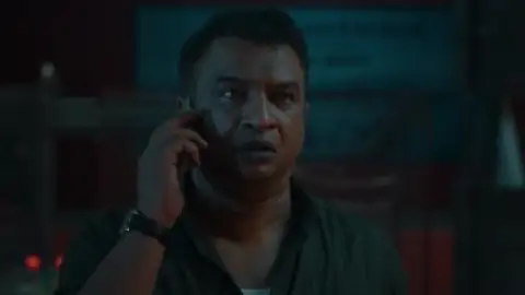 Still 7 of Con City (2026) DS4K WEB-DL [Hindi (DD5.1) & Tamil] 4K 1080p 720p & 480p Dual Audio [x264/10Bit-HEVC]
