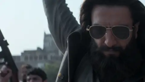 Still 6 of Dhurandhar: The Revenge (2026) DS4K WEB-DL [Hindi DD5.1] 4K 1080p 720p & 480p [x264/10Bit-HEVC] | [Raw & UnDekha]