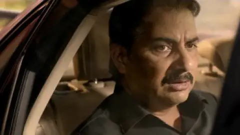 Still 3 of Apharan (Season 1) WEB-DL [Hindi DD2.0] 1080p 720p & 480p x264 | ALT Series