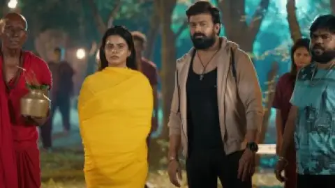 Still 8 of Rajini Gaang (2025) WEB-DL [Hindi (DD5.1) & Tamil] 1080p 720p & 480p Dual Audio [x264/HEVC]