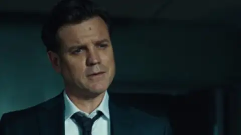 Still 2 of Mayor of Kingstown (Season 1) BluRay [English DD5.1] 1080p 720p & 480p [x264/ESubs]