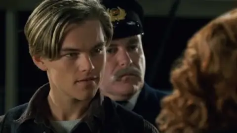 Still 4 of Titanic (1997) BluRay [Hindi (ORG 5.1) & English] 4K 1080p 720p & 480p [x264/10Bit-HEVC]