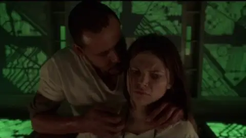 Still 4 of Cube (1998) BluRay [English DD5.1] 1080p 720p & 480p [x264/10Bit-HEVC]
