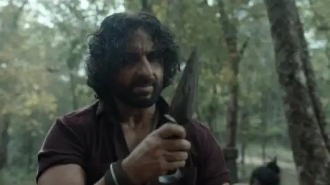 Still 4 of Devara: Part 1 (2024) WEB-DL [Hindi (DD5.1) & Telugu] 4K 1080p 720p & 480p Dual Audio [x264/10Bit-HEVC]