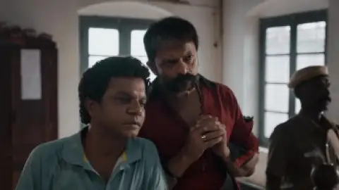 Still 1 of Aadu 3 (2026) DS4K WEB-DL [Hindi (DD5.1) & Malayalam] 4K 1080p 720p & 480p Dual Audio [x264/HEVC]