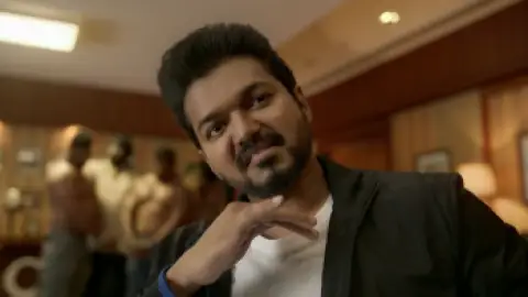 Still 6 of Bigil (2019) UNCUT WEB-DL [Hindi (DD5.1) & Tamil] 4K 1080p 720p & 480p Dual Audio [x264/10Bit-HEVC]