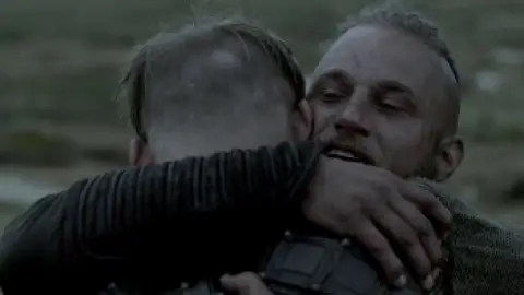 Still 6 of Vikings (Season 2) BluRay [Hindi (DD2.0) & English] 1080p 720p & 480p Dual Audio [x264/ESubs]