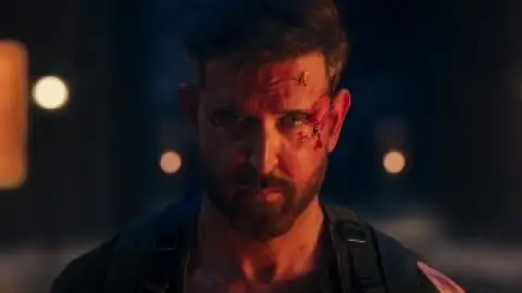 Still 1 of War 2 (2025) DS4K WEB-DL [Hindi DD5.1] 4K 1080p 720p & 480p [x264/HEVC]