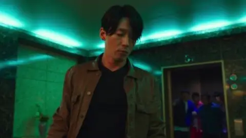 Still 1 of The Killer: A Girl Who Deserves to Die (2022) BluRay [Hindi (ORG 5.1) + Korean] 1080p 720p & 480p Dual Audio [x264/10Bit-HEVC]