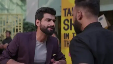 Still 1 of Mere Husband Ki Biwi (2025) WEB-DL [Hindi DD5.1] 4K 1080p 720p & 480p [x264/HEVC]