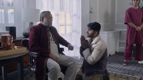 Still 5 of Nikita Roy (2025) DS4K WEB-DL [Hindi (ORG-DD5.1)] 4K 1080p 720p & 480p [x264/HEVC]