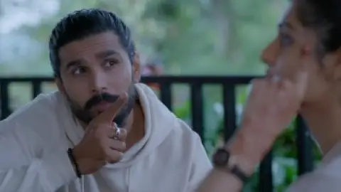 Still 2 of Moda Kavida Vaatavarana (2026) WEB-DL [Hindi (DD2.0) & Kannada] 1080p 720p & 480p Dual Audio [x264/10Bit-HEVC]
