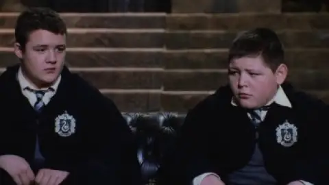 Still 4 of Harry Potter and the Chamber of Secrets (2002) BluRay [Hindi (ORG 5.1) & English] 1080p 720p & 480p Dual Audio [x264/10Bit-HEVC]