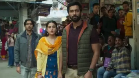 Still 5 of Zara Hatke Zara Bachke (2023) WEB-DL [Hindi DD5.1] 4K 1080p 720p & 480p [x264/HEVC]