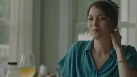 Still 3 of Holly Slept Over (2020) WEB-DL [Hindi (ORG 5.1) & English] 1080p 720p & 480p Dual Audio [x264/10Bit-HEVC]