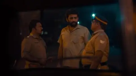 Still 2 of Kerala Crime Files (Season 1) WEB-DL [Hindi (DD5.1) & Malayalam] 4K 1080p 720p & 480p [x264/HEVC] | [ALL Episodes] | JioHotStar Series