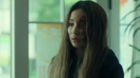 Still 7 of Human Vapor (Season 1) WEB-DL [Hindi (DD5.1) & English] 4K 1080p 720p & 480p [x264/10Bit-HEVC] | [ALL Episodes] | NF Series