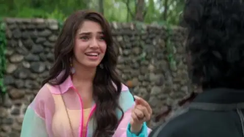Still 2 of Love Insurance Kompany (2026) DS4K WEB-DL [Hindi (DD5.1) & Tamil] 4K 1080p 720p & 480p Dual Audio [x264/10Bit-HEVC]